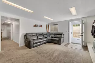 2415 E Arnett Dr S, Millcreek, UT 84109 - Photo 38