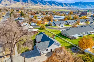 98 W 400 S, Smithfield, UT 84335 - Photo 24