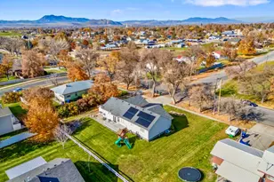 98 W 400 S, Smithfield, UT 84335 - Photo 26