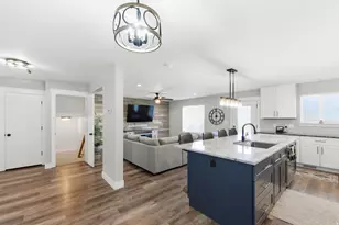 35 E Water Ln, Vineyard, UT 84059 - Photo 4