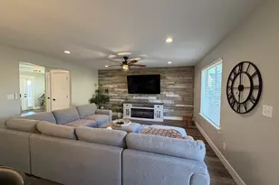 35 E Water Ln, Vineyard, UT 84059 - Photo 6