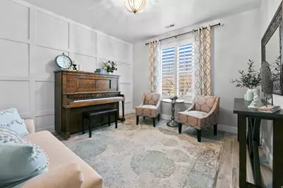 947 Elizabeth Dr, North Salt Lake, UT 84054 - Photo 2