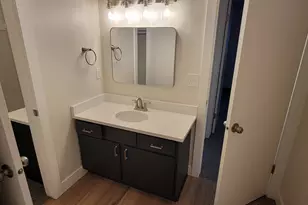 6129 S 1300 E, Cottonwood Heights, UT 84121 - Photo 14