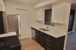 6129 S 1300 E, Cottonwood Heights, UT 84121 - Photo 8