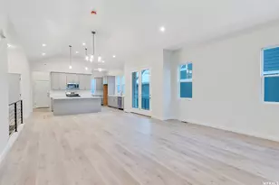 7626 S Clipper Hill Rd W, West Jordan, UT 84081 - Photo 10