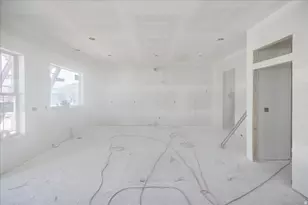 587 S Daniel Dr, Farmington, UT 84025 - Photo 8