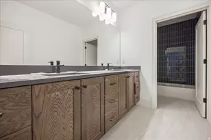 587 S Daniel Dr, Farmington, UT 84025 - Photo 16