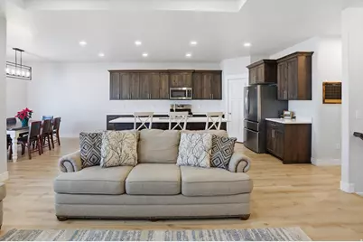 1071 E 160 N, Hyde Park, UT 84318 - Photo 8