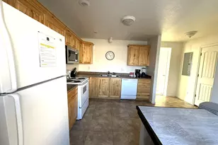 668 N 100 W, Vernal, UT 84078 - Photo 8