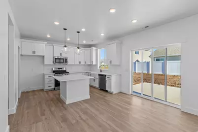 524 S Rivergate Dr, Logan, UT 84321 - Photo 2