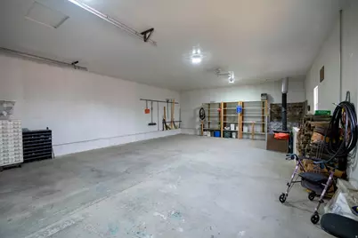 167 E 600 N, Roosevelt, UT 84066 - Photo 32