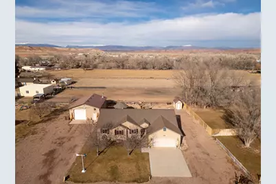 167 E 600 N, Roosevelt, UT 84066 - Photo 4