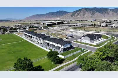 2042 N Essie Dr, Tooele, UT 84074 - Photo 26