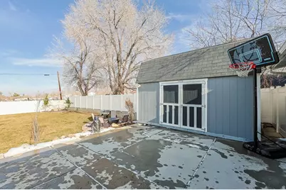 465 E 400 N, Tooele, UT 84074 - Photo 36