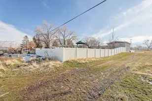 465 E 400 N, Tooele, UT 84074 - Photo 46