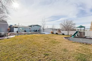 465 E 400 N, Tooele, UT 84074 - Photo 42