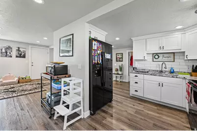 453 E 400 N, Tooele, UT 84074 - Photo 12