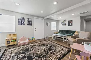 453 E 400 N, Tooele, UT 84074 - Photo 10