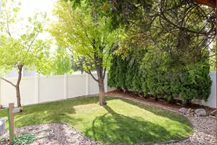 6466 W 8375 S, West Jordan, UT 84081 - Photo 18