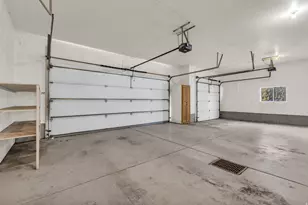 1740 W 200 N, Kaysville, UT 84037 - Photo 24