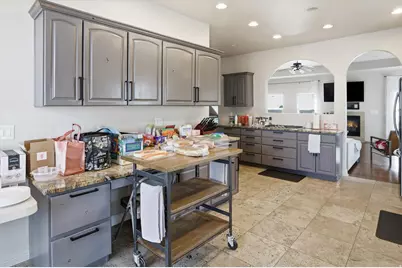 622 S Wellington Dr W, Kaysville, UT 84037 - Photo 14