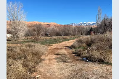 661 S 400 E, Moab, UT 84532 - Photo 1