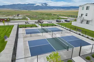 5245 N Evergreen Wy, Eagle Mountain, UT 84005 - Photo 34