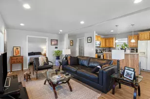 4717 S Aspen Ln, Taylorsville, UT 84123 - Photo 4