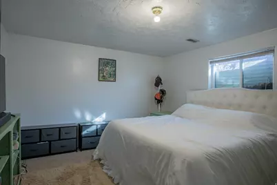 1579 E 8730 S, Sandy, UT 84093 - Photo 24