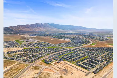 5290 N Folkstone Dr N, Eagle Mountain, UT 84005 - Photo 32