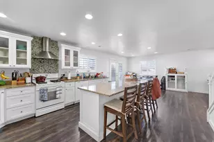 157 N Keogh Ln W, Ogden, UT 84404 - Photo 2