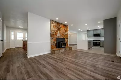 8483 S Terrace Dr E, Sandy, UT 84093 - Photo 8