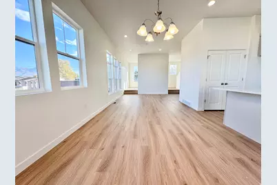1717 N 1625 W, Layton, UT 84041 - Photo 4