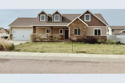 102 E 1800 S, Roosevelt, UT 84066 - Photo 2