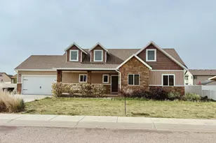 102 E 1800 S, Roosevelt, UT 84066 - Photo 2