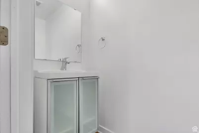 185 W 700 S #101, Salt Lake City, UT 84101 - Photo 10