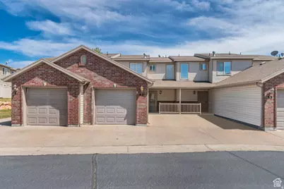 652 W 800 N #62, Clinton, UT 84015 - Photo 2