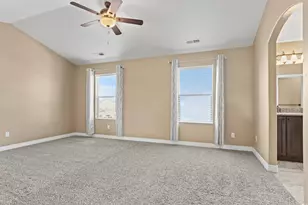 698 W 650 S, Layton, UT 84041 - Photo 16