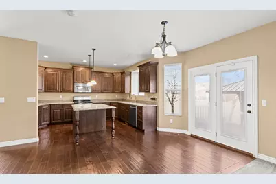 698 W 650 S, Layton, UT 84041 - Photo 10