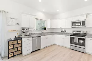 7077 N Spg Hl Ln, Eagle Mountain, UT 84005 - Photo 6