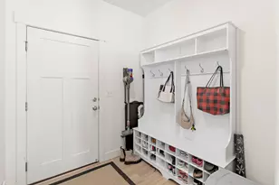 7077 N Spg Hl Ln, Eagle Mountain, UT 84005 - Photo 8