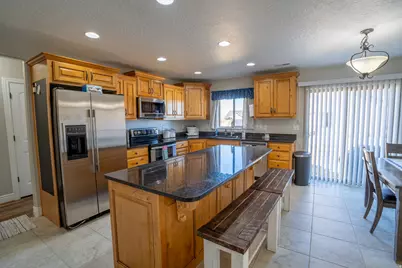 609 E 600 N, Vernal, UT 84078 - Photo 6