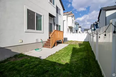 422 E 360 N, Vineyard, UT 84059 - Photo 24