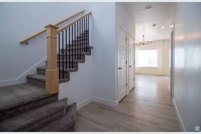 422 E 360 N, Vineyard, UT 84059 - Photo 4