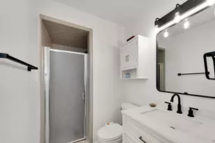 11062 S Sandy Dunes Dr E, Sandy, UT 84094 - Photo 14