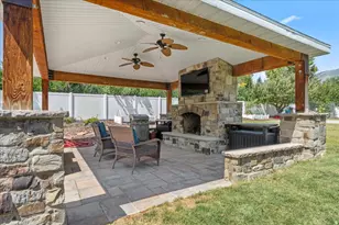 190 N Pfeifferhorn Dr, Alpine, UT 84004 - Photo 14