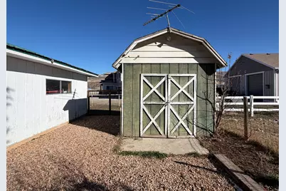 130 E Center St, Henefer, UT 84033 - Photo 22