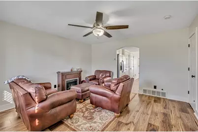 49 Kensington Pl, North Logan, UT 84341 - Photo 2