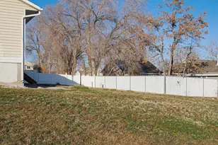 6370 W Settlers Point Dr S, West Valley, UT 84128 - Photo 32
