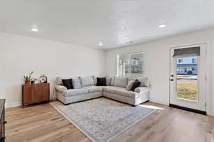 3047 S Old Emigrant Rd, Syracuse, UT 84075 - Photo 4